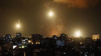 Israeli regime is using a “strange toxic gas” against Palestinians in its offensive against the besieged Gaza Strip, medics say.